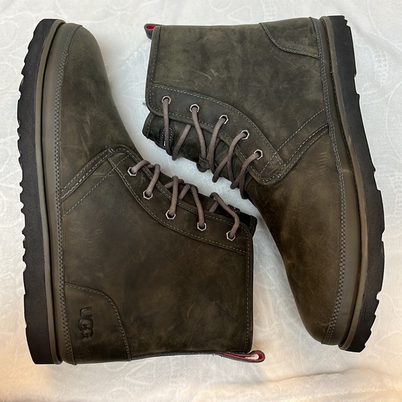 UGG Other - Mens UGG “Harkley waterproof” in Charcoal